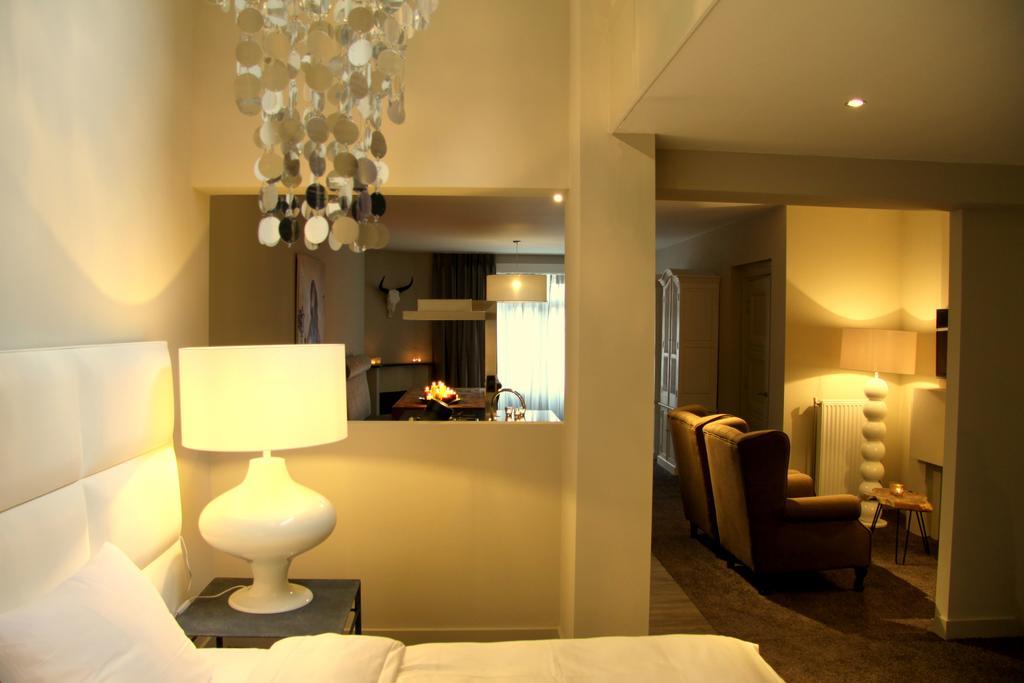 Huis Van Bewaring Hotel Almelo Room photo