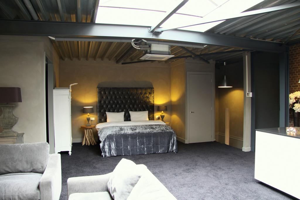 Huis Van Bewaring Hotel Almelo Room photo